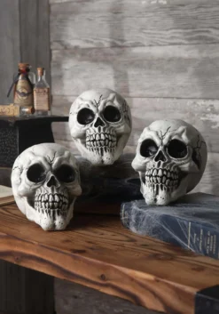3-Pack Of Large Skulls Table Decoration