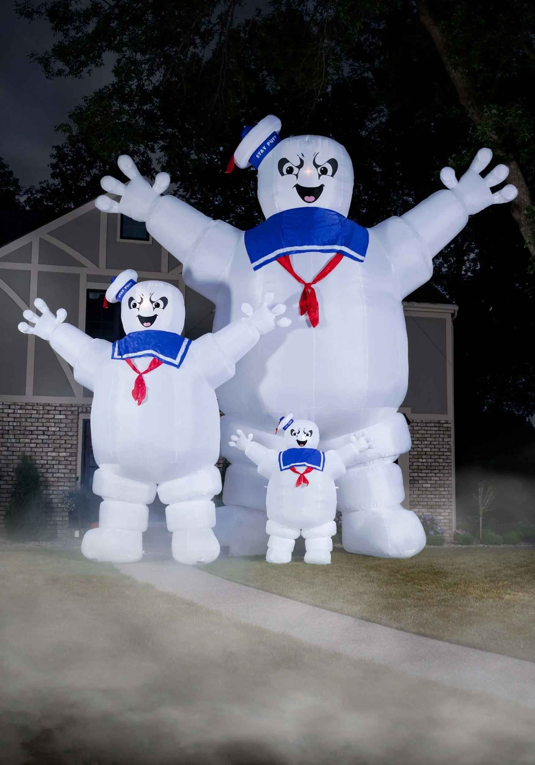 Ghostbusters 15FT Inflatable Stay Puft Marshmallow Man Decoration 2 Ghostbusters 15FT Inflatable Stay Puft Marshmallow Man Decoration - Image 2